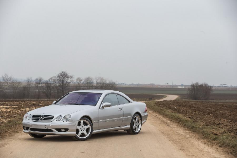  Mercedes-Benz CL63 AMG 2001 года  (фото 9 из 12)